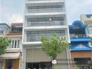 Cho thuê tòa nhà mt nguyễn sơn tân phú.dt 10x20 đúc 6 tấm mớithang máy