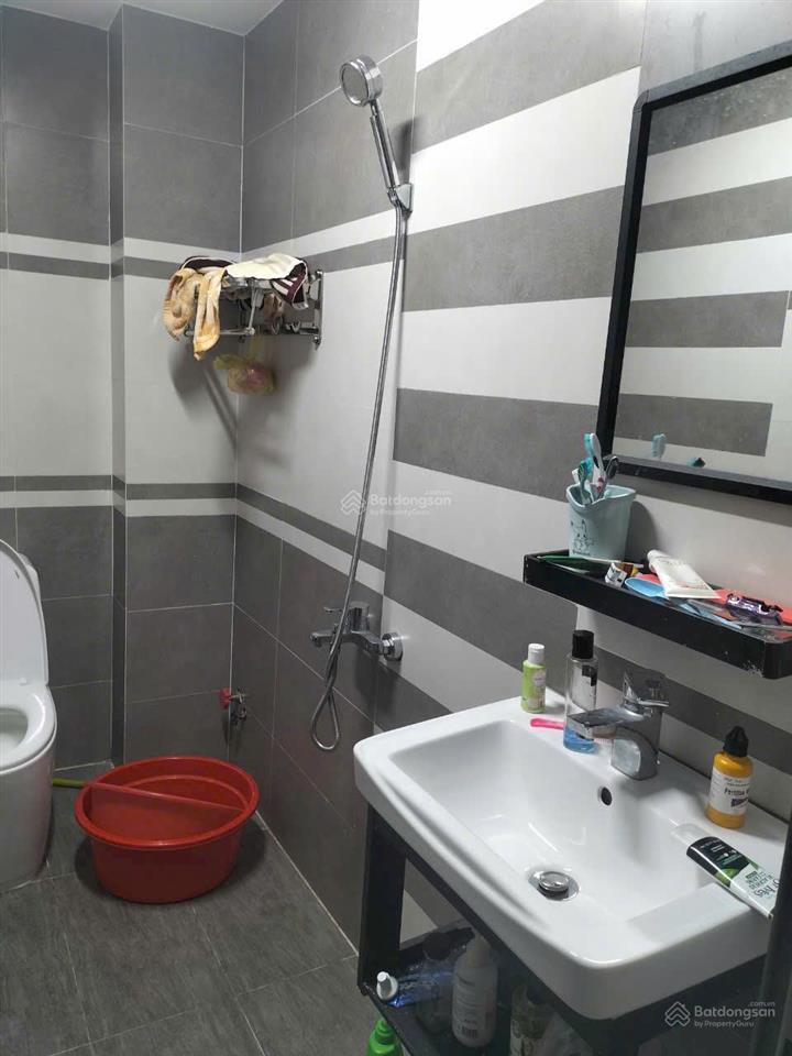 Bán nhà 2 mặt hẻm 5m gò dầu tân phú.dt 4x13 đúc 1 lầu nhà đẹp ở ngay chỉ hơn 5 tỷ