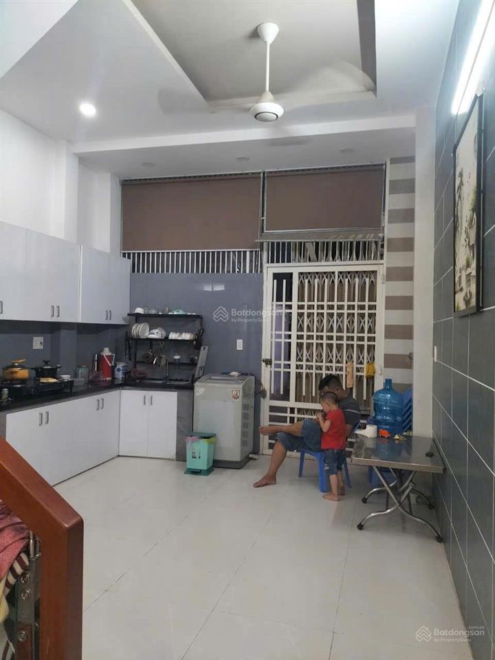 Bán nhà 2 mặt hẻm 5m gò dầu tân phú.dt 4x13 đúc 1 lầu nhà đẹp ở ngay chỉ hơn 5 tỷ