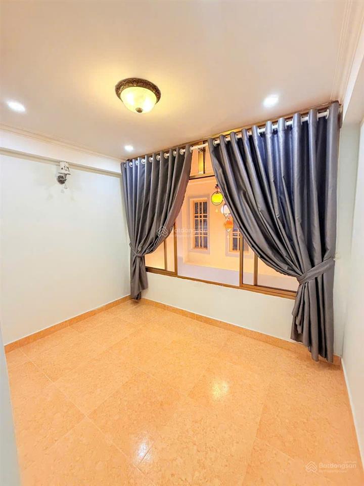 Bán siêu phẩm đúc 5 tấm trung tâm q3nguyễn đình chiểu giá rẻ chỉ nhỉnh 6 tỷ