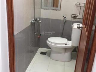 9 triệu/tháng  nhà 1t2l sân thượng có 4pn 4wc có nội thất đường xe hơi cách vinhome q.9 chỉ 2km