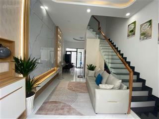 5.25 tỷ  nhà mới 2 lầu 4pn 3wc hoàn công, đường nhựa thông xe hơi p.long trường cách kcn 5 phút