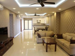 Chính chủ cho thuê chung cư d2 giảng võ 120m 3pn 2vs đầy đủ đồ. giá 23tr/th  0965 960 ***