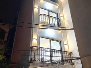 Chính chủ bán nhà thúy lĩnh 38m2 5t, oto đỗ cửa vào nhà, ngõ kinh doanh, dân trí cao, giá 6.7 tỷ