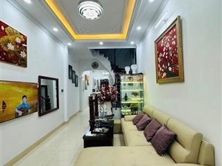 Bán nhà định công 42m 4t, nhà đẹp ở luôn, ngõ thông, oto đỗ cửa, tiện ích bạt ngàn, giá 5.8 tỷ