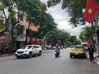 Bán nhà mặt đường văn cao, vị trí đẹp, giá đầu tư chỉ 17,2 tỷ