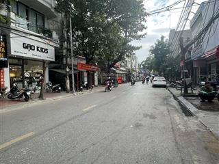 Bán nhà mặt đường hàng kênh, dt 64m2 mặt tiền 3,9m giá bán 9,5 tỷ