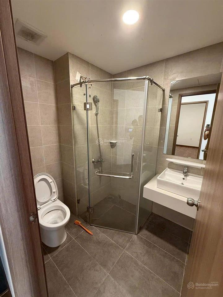 Bán căn akari 2pn 2wc sẵn sổ, hỗ trợ vay 70%, hướng bắc mát mẻ