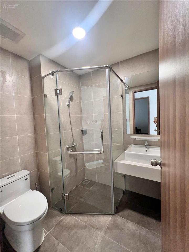 Bán căn akari 2pn sổ hồng, view nội khu công viên hồ bơi bao mát đẹp, ht vay