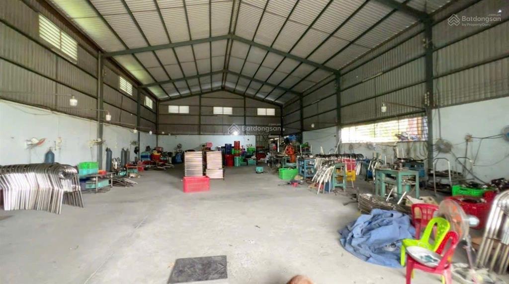 Bán kho đường 234, bình chánh, 15 tỷ, 386 m2 thổ cư có sẵn kho vào sx luôn giá rẻ