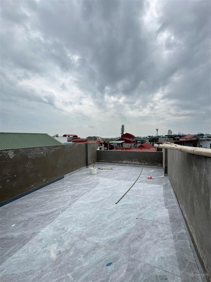 Cho thuê mặt phố phúc xá ba đình 80m 6 tầng thang máy giá 60tr ô tô tầng chia 2 phòng tổng 9 phòng