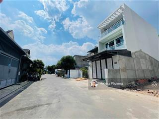 Hàng đầu tư nhà ngay công viên + chợ đường số 10  linh trung dt 100m2 giá chỉ nhỉnh 7 tỷ