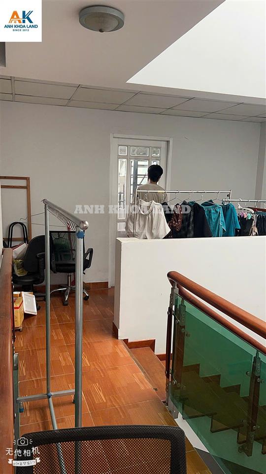 Bán gấp nhà 3 tầng hẻm xe hơi thông  linh đông dt 67m2 hoàn công đủ  nhỉnh 6 tỷ