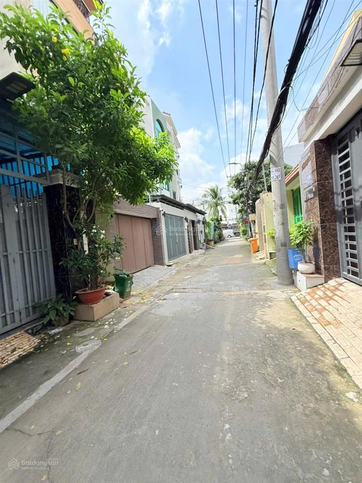 Bán gấp nhà 3 tầng hẻm xe hơi thông  linh đông dt 67m2 hoàn công đủ  nhỉnh 6 tỷ