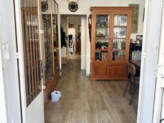 Bán nhà 1t2l ngay sát mặt tiền võ thị sáu q1 dt 7.4x15m đối diện công viên lê văn tám