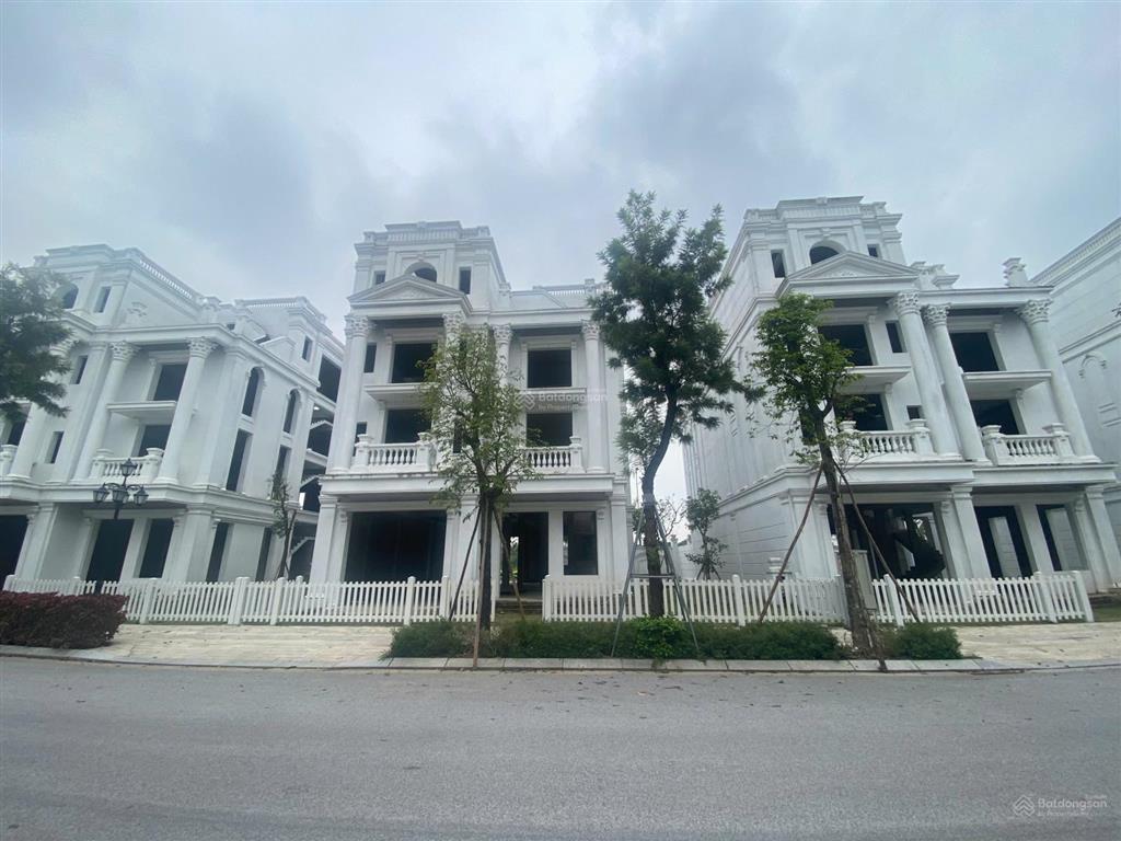 Bán biệt thự tại dự án long biên golf villas, diện tích 400 m2, view sân golf, giá tốt