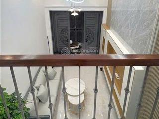 Bán nhà 6.25 tỷ, dt sổ 29m2, mt 3.4m, 4 tầng, 3 ngủ full nội thất, gần văn miếu, thịnh hào, đống đa