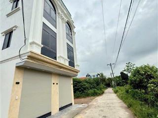 Bán nhà 42m² xây mới 3 tầng, ngõ thông kinh doanh cực tiện, giá chỉ 3.85 tỷ tại phường chương mỹ