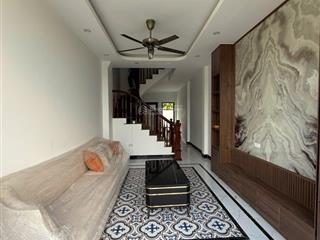 Chính chủ gửi bán nhà tiên phương, chương mỹ 50m2 4 tầng gần ngay chợ, ô tô đỗ cửa