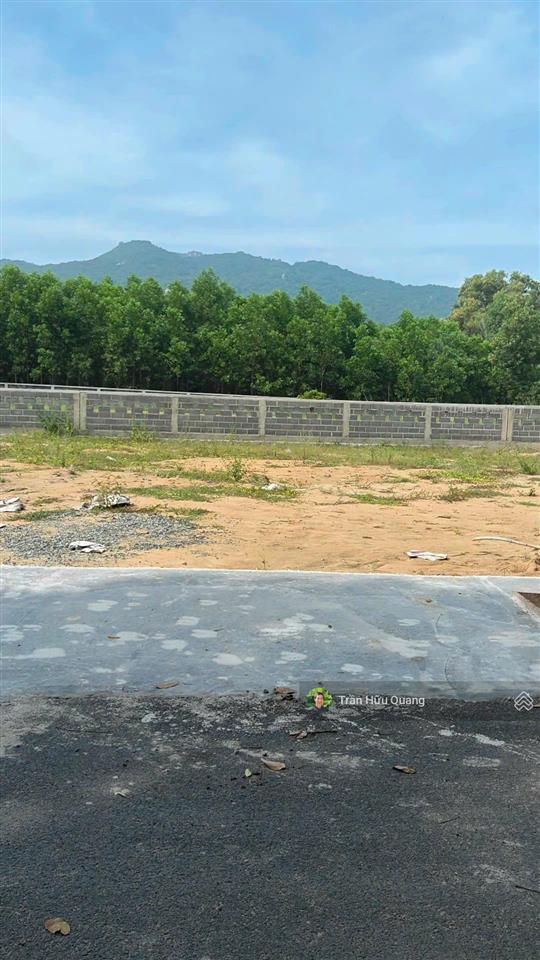 Bán đất tại thị trấn phước hải, view núi minh đạm giá 2,05 tỷ, 255.6m2