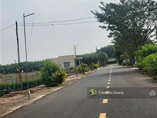 Bán đất kinh doanh gần cổng chính kcn đất đỏ 190.5m2