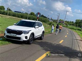 Cần bán đất mặt tiền đường nguyễn huệ. diện tích 140m2 gần kcn đất đỏ