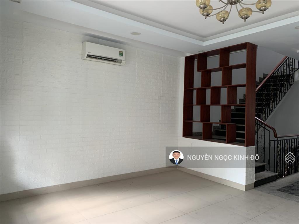 Cho thuê nhà the seasons ngay lotte giá rẻ 15tr/ tháng. dt 5x20 1t 3l.  0386 602 ***