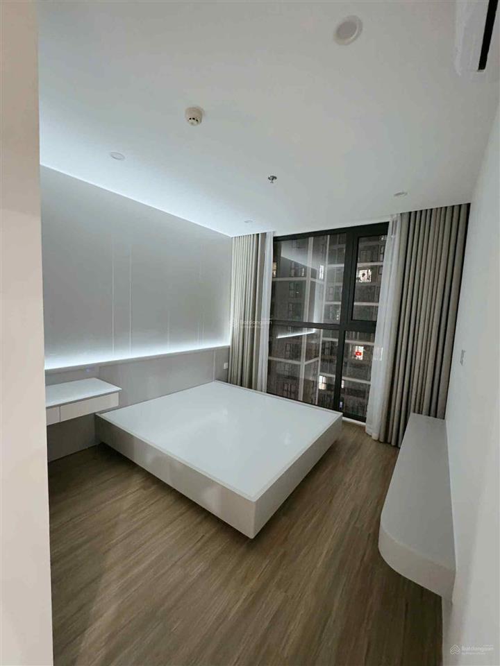 Chính chủ cần bán căn 3pn 80m2, toà tc2 tầng 1812.giá chỉ 6,9 tỷ bao phí,the canopy residences