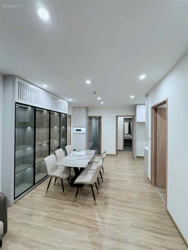 Chính chủ cần bán căn 3pn 80m2, toà tc2 tầng 1812.giá chỉ 6,9 tỷ bao phí,the canopy residences