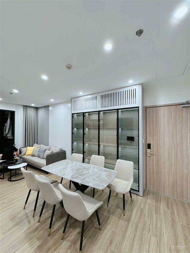 Chính chủ cần bán căn 3pn 80m2, toà tc2 tầng 1812.giá chỉ 6,9 tỷ bao phí,the canopy residences