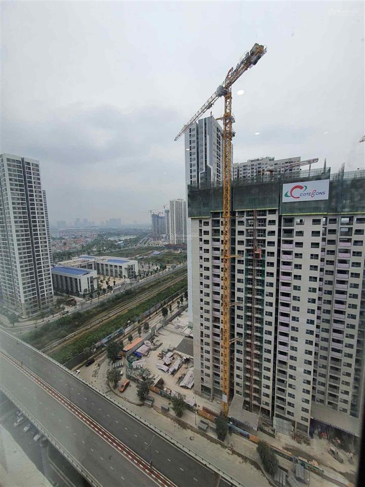 Chính chủ bán căn 2pn+ 64m2 tòa s203 tầng 1915 vinhomes smart city. giá 5.45 tỷ bao phí