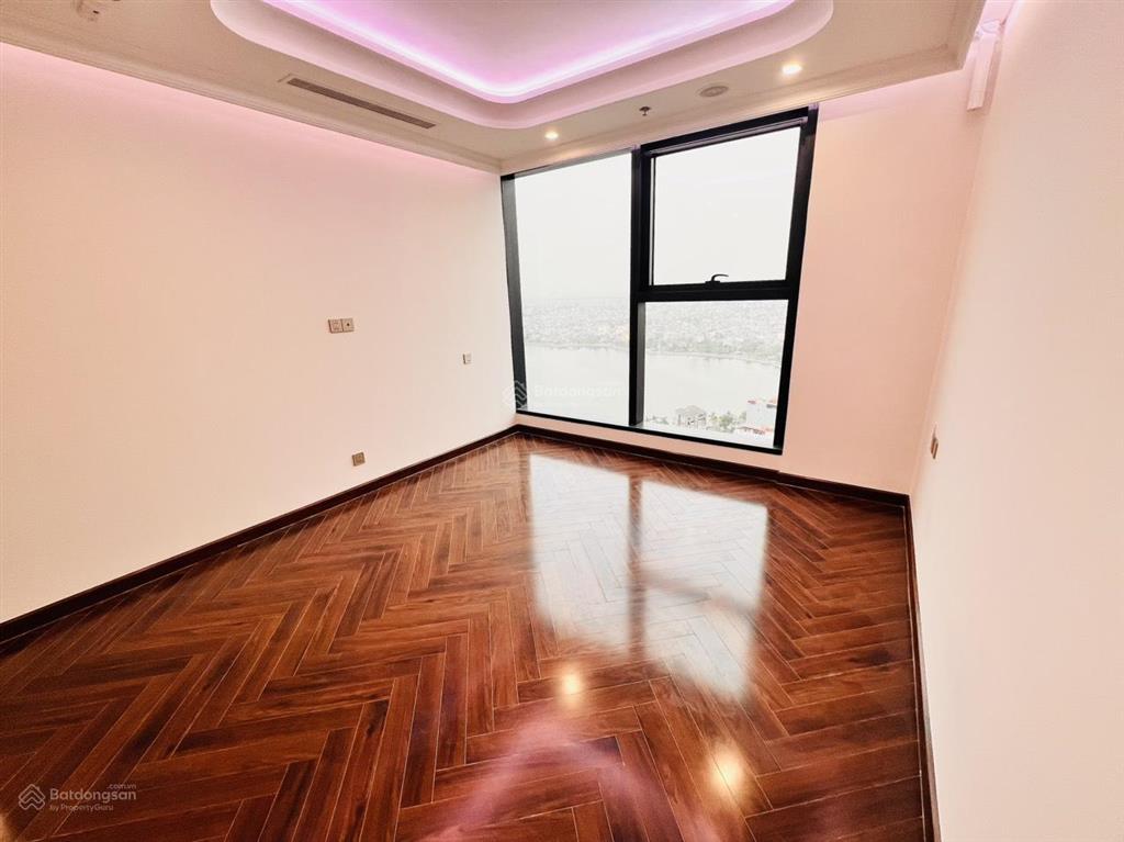 Cần chuyển nhượng căn hộ diamond crown căn góc 3,5 ngủ view hồ phương lưu giá cực tốt
