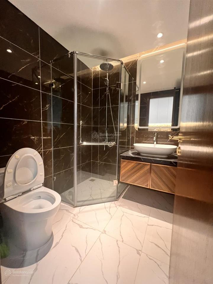 Cho thuê căn hộ studio 38m2 full nội thất tầng cao view lê hồng phong giá chỉ 7tr rẻ nhất