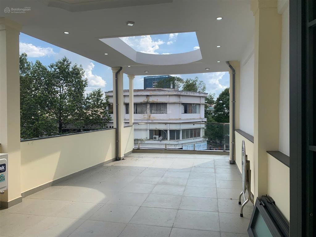 Bán nhà mặt tiền đường tạ uyên  3 tháng 2, p6, q11, 4 x 20m, hậu 5m , 3 lầu nhà đẹp, giá 25 tỷ tl