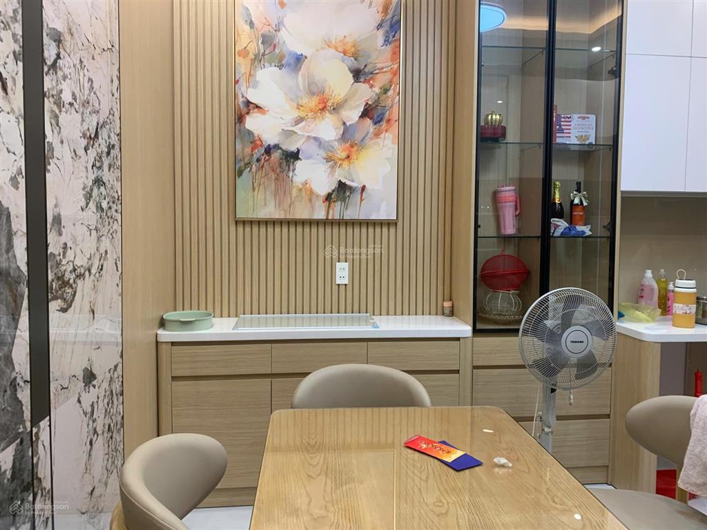 Bán nhà mặt tiền đường tạ uyên  3 tháng 2, p6, q11, 4 x 20m, hậu 5m , 3 lầu nhà đẹp, giá 25 tỷ tl