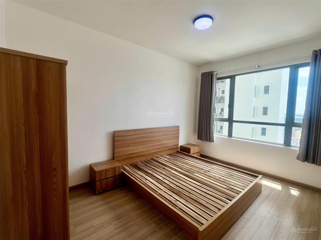 Giá tốt! riviera point 91m2, 2pn, ban công rộng full nội thất giá chỉ 7,28 view đẹp. 0931 876 ***