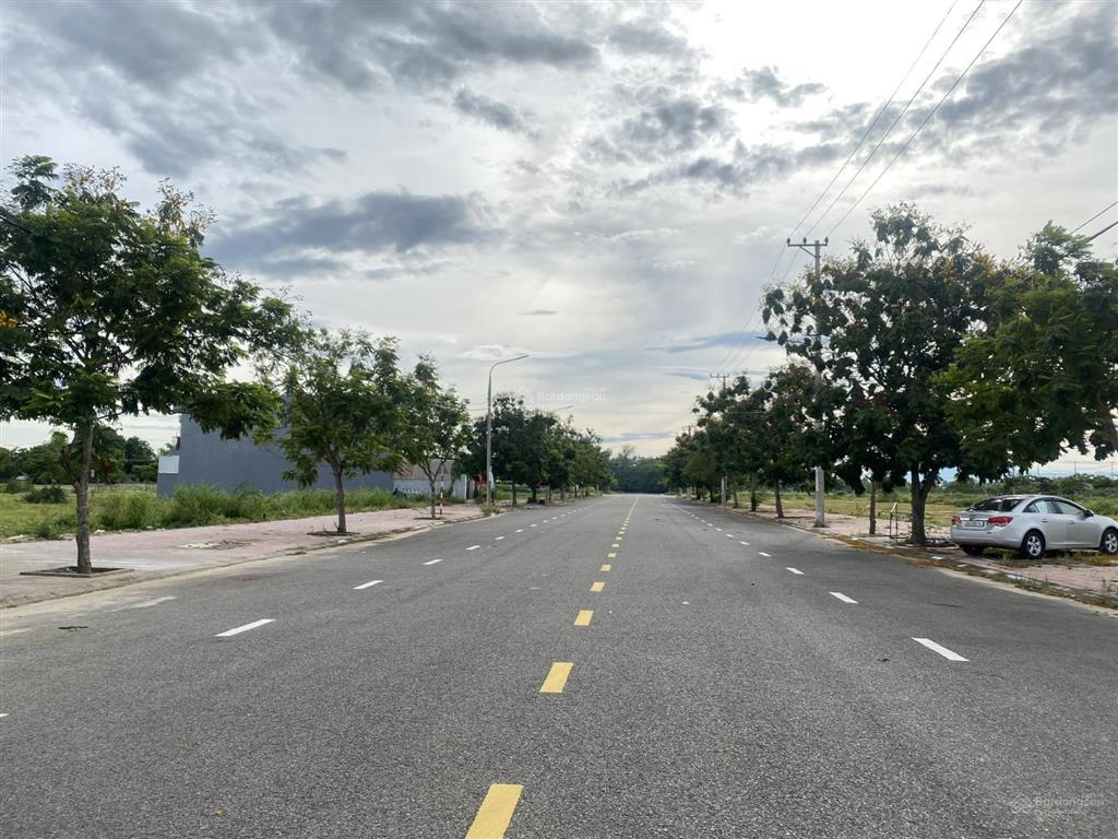 Phố chợ lai nghi (có sổ) bán đất đường 27m dt 6x26m giá 21 tr/m2 thông đường an dương vương