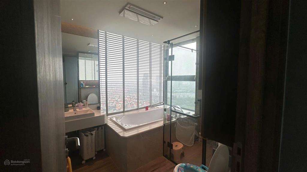 Chào bán 3pn 2vs căn góc view hồ + sân golf giá tốt nhất khu, full nội thất đẹp