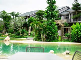 Villa đơn lập rừng retreat forest diện tích đất 240m2 + hơn 900m2 cảnh quan chung giá chỉ 28 tỷ