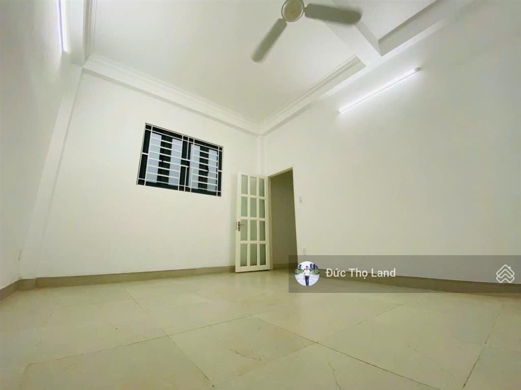 Bán nhà 7x19m, 3 tầng, hxh 7m, ở và làm vp công ty gần metro lê văn khương, hiệp thành 35, quận 12