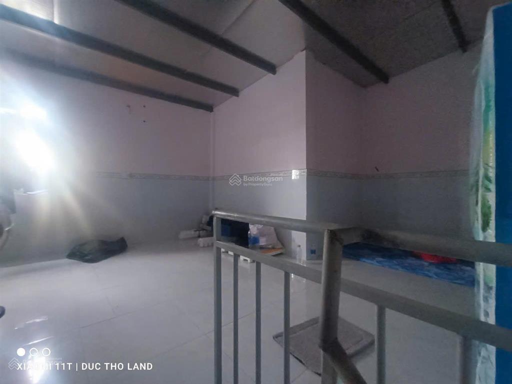Bán nhanh dãy nhà trọ 303m2, 12p, tn 300tr/năm, giá tốt như giá đất, hxh 8m hà huy giáp, quận 12