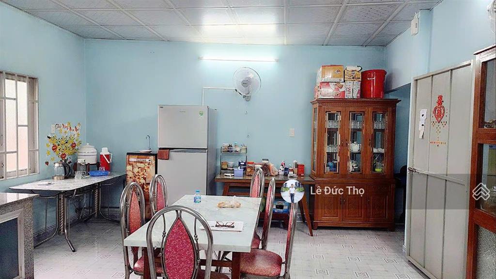 Chính chủ lớn tuổi bán nhanh nhà c4 360m2 full thổ, hxh bùi công trừng, chỉ 18tr/m2.  0968 211 ***
