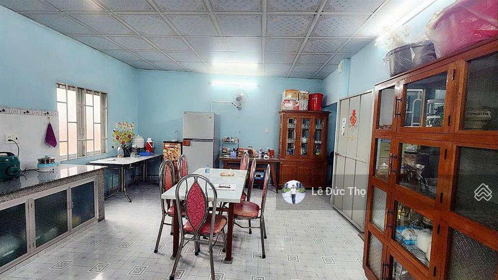 Chính chủ lớn tuổi bán nhanh nhà c4 360m2 full thổ, hxh bùi công trừng, chỉ 18tr/m2.  0968 211 ***