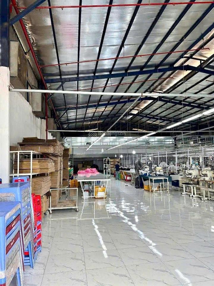 Giảm sốc 5tỷ bán gấp nhà xưởng 1400m2 mặt tiền đường xe công tô ngọc vân, chỉ còn nhỉnh 46tr/m2