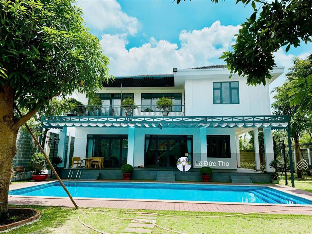 Gấp! bán siêu biệt thự 900m2 sân vườn, hồ bơi, mặt tiền 36m đường xe hơi bùi công trừng, hóc môn