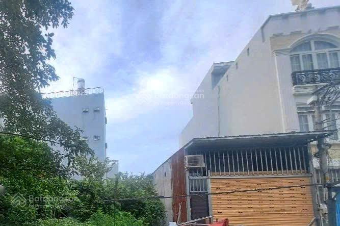 Bán hàng thơm đất đẹp ngang hơn 8m hiếm tách được 2 sổ, 165m2 full thổ, hxh tl37, giá nhỉnh 44tr/m2