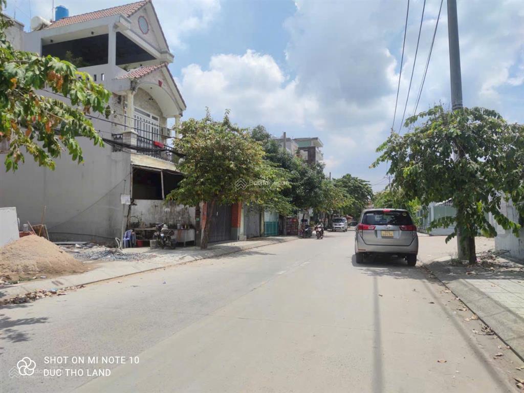 Giảm 1 tỷ bán gấp nhà căn góc 2 mặt tiền hxh 8m thạnh xuân 24, 5.6x17m, nhỉnh 5 tỷ.  0968 211 ***