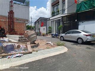 Giảm mạnh 700tr bán nhanh đất 332m2 full thổ cư chỉ 25tr/m2, HXH Thạnh Lộc gần Ngã Tư Ga