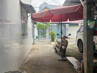 Dãy trọ 10 phòng của bình nhâm 88, diện tích 9,6 x 62 m = 594.7m2, 370m2 odt giá 13 tỷ 990