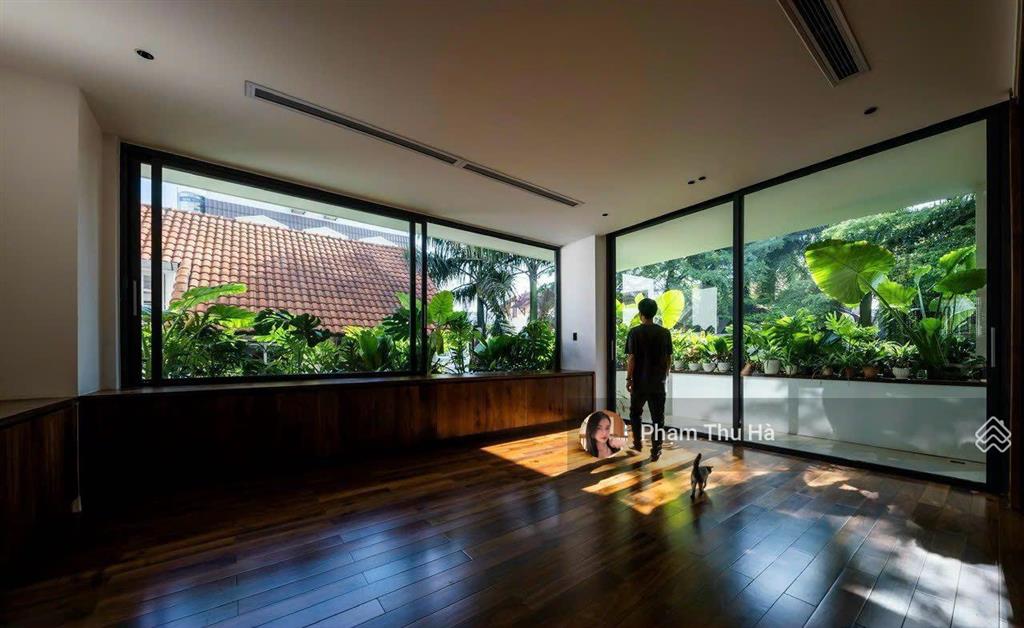 Siêu hiếm! bán nhanh biệt thự hồ bơi p. thảo điền q2, dt 240m2 (10x24m) trệt 2 lầu giá 42 tỷ tl